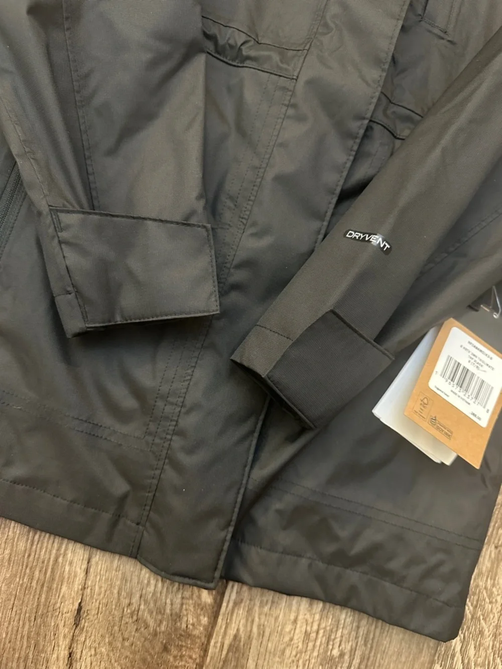 The North Face Waterproof Shell Jacket Girls S(7/8) Black DOWN JACKET IS MISSI